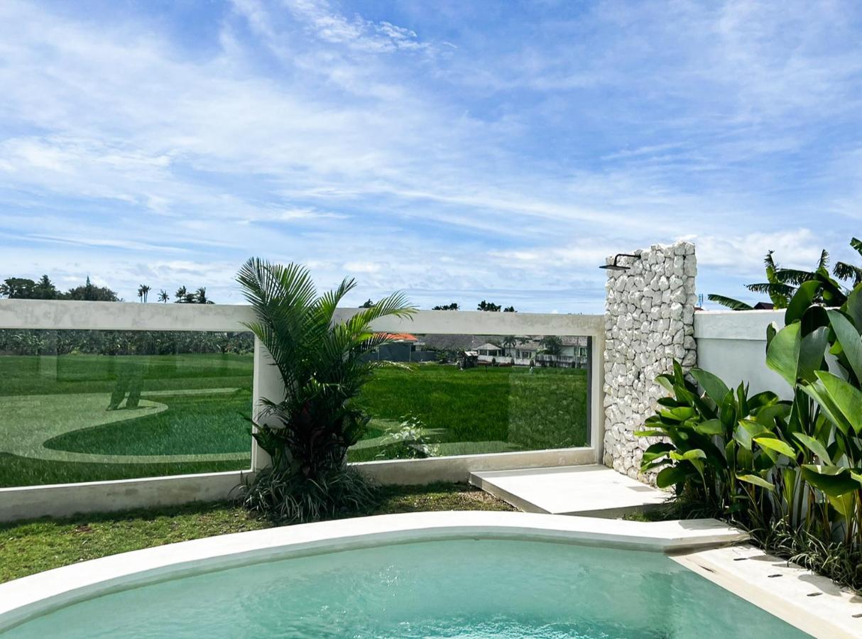 Villa Aurelia Canggu  Exterior photo